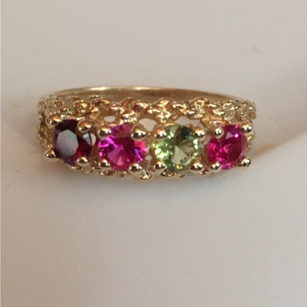 10k solid gold Ring - Picture 2 of 10